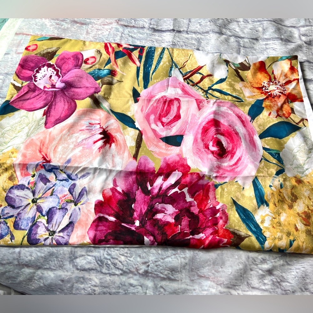 2 NEW Pillow Cases Slip Pillowcase 20inX27in 2 Pack Standard Queen Floral Flower